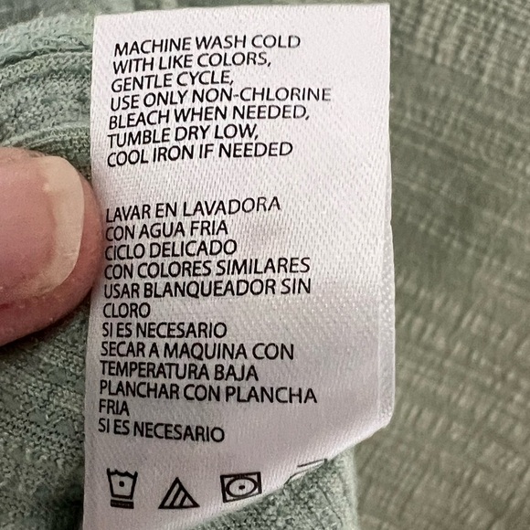 Weatherproof Vintage Woman's Tie Front Blouse Size L - Picture 8 of 8